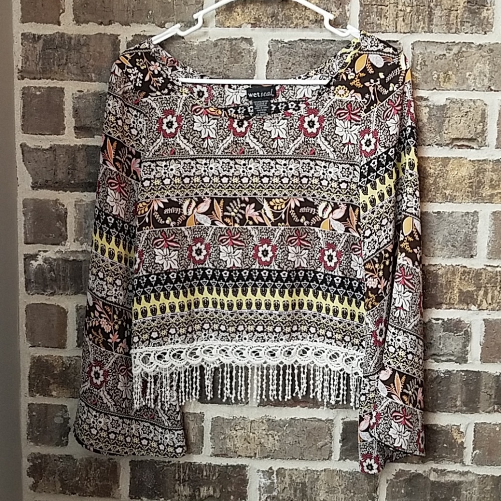 🎪❤Wet Seal Cropped Multicolored Top